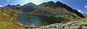 21 Vista panoramica sul Lago di sopra (2095 m) con Valegino e Cima Cadelle